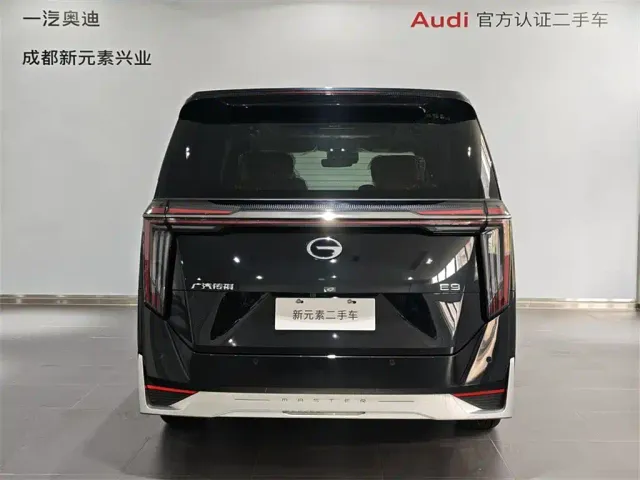 GAC Trumpchi E9 — Фото автомобиля 5