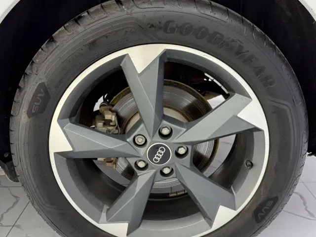 Audi Q3 — Фото автомобиля 20