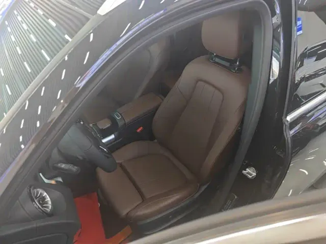 Mercedes-Benz GLB-Class — Фото автомобиля 14