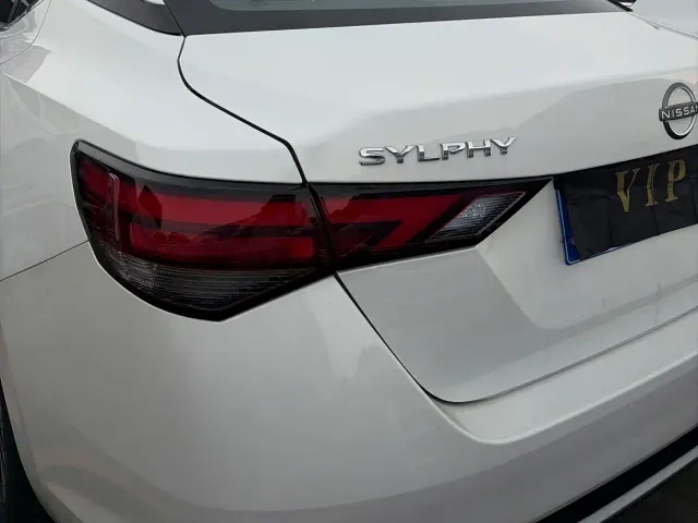 Nissan Sylphy — Фото автомобиля 6