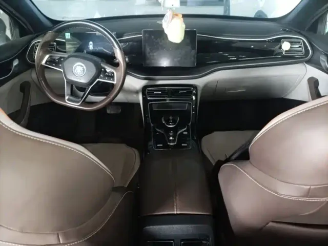 BYD Qin PLUS — Фото автомобиля 9