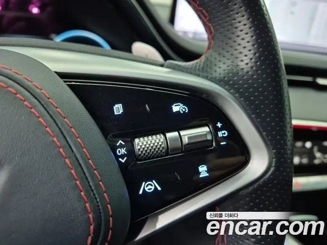 Genesis GV70 — Фото автомобиля 15