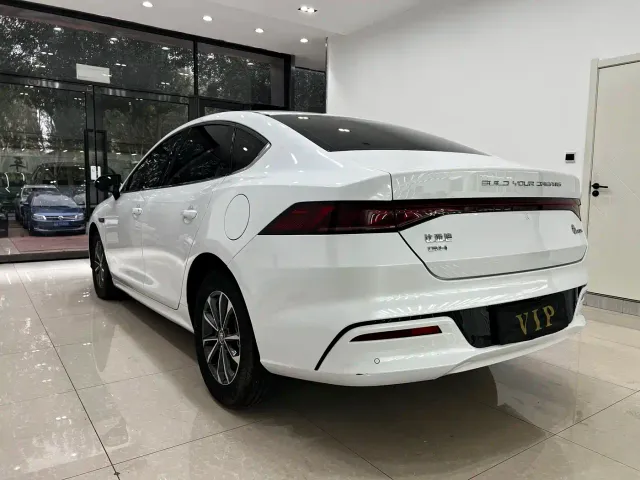 BYD Qin PLUS — Фото автомобиля 15