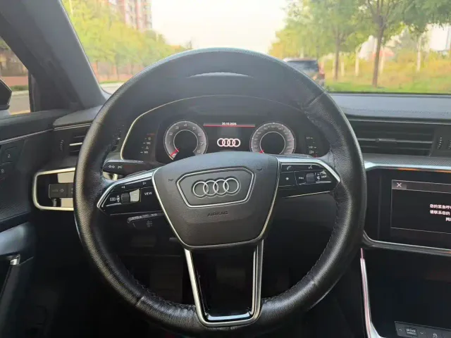 Audi A6L — Фото автомобиля 22