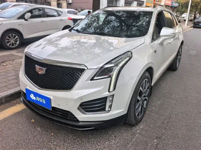 Фотография автомобиля — Cadillac XT5
