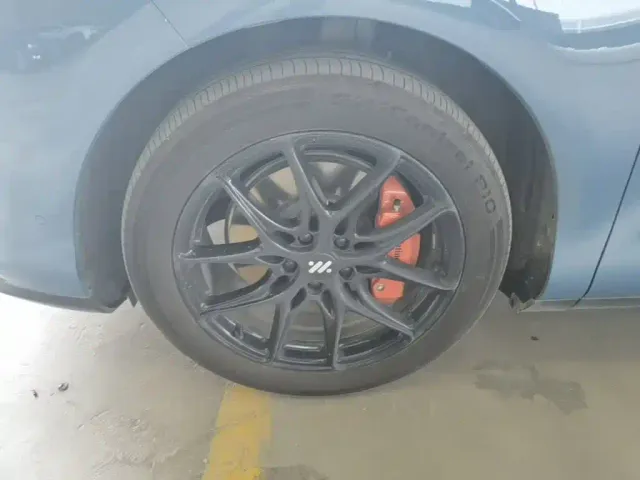 IM Motors LS6 — Фото автомобиля 22