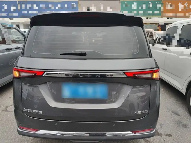 Wuling Jiachen — Фото автомобиля 5