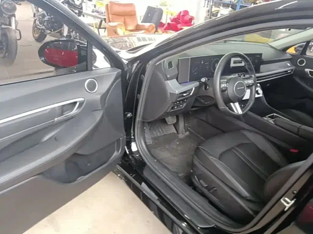 Hyundai Sonata — Фото автомобиля 15