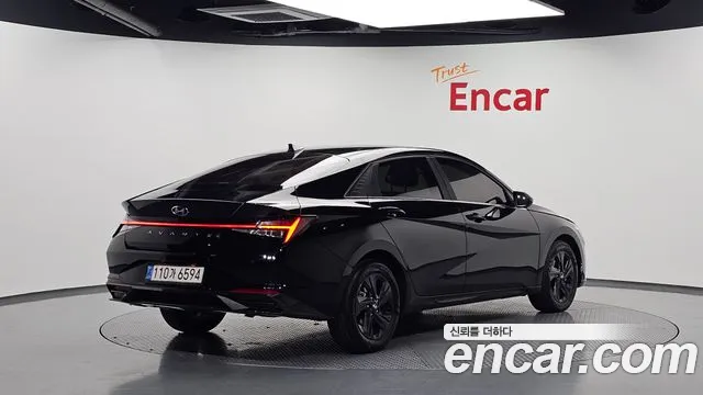 Hyundai Avante CN7 — Фото автомобиля 2