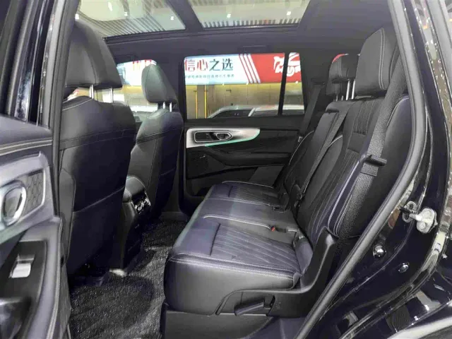 GAC Trumpchi GS8 — Фото автомобиля 12