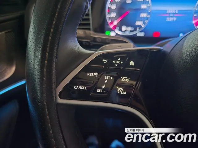 Mercedes-Benz GLE-Class — Фото автомобиля 13