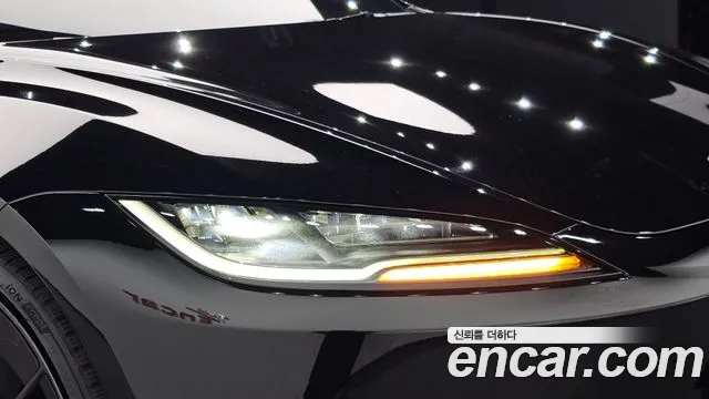 Tesla Model 3 — Фото автомобиля 7