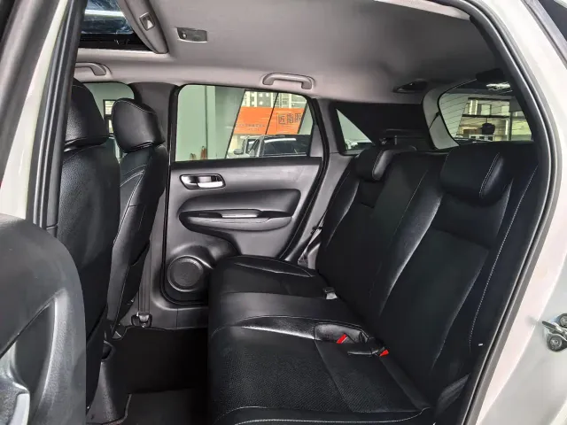 Honda Fit — Фото автомобиля 9