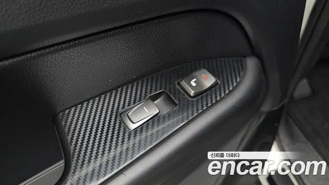 KG_Mobility_Ssangyong Rexton Новый Rexton Sport Khan Дизель 2.2 2WD — Фото автомобиля 19