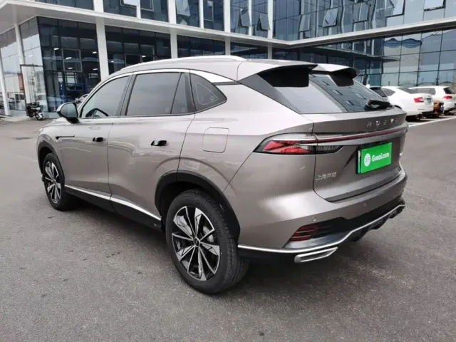 Roewe RX5 — Фото автомобиля 4