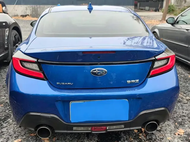 Subaru BRZ — Фото автомобиля 5