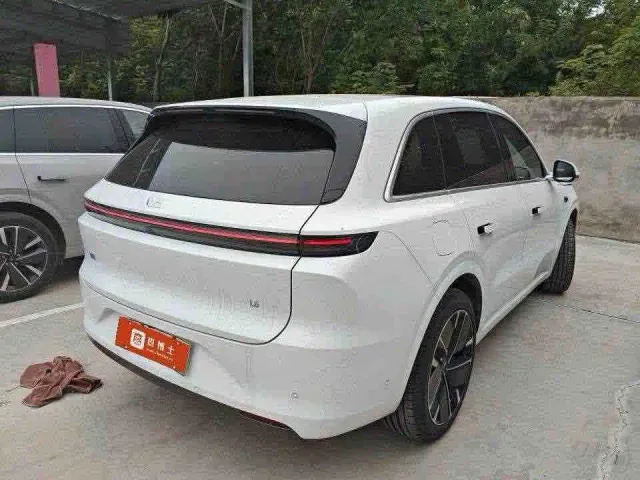 Li Auto L6 — Фото автомобиля 2