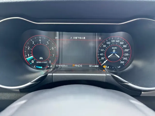 Ford Mustang — Фото автомобиля 12