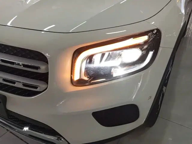 Mercedes-Benz GLB-Class — Фото автомобиля 17