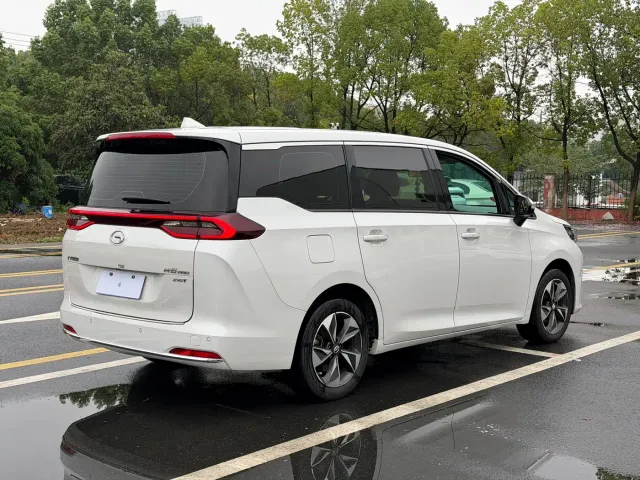 GAC Trumpchi M6 — Фото автомобиля 5