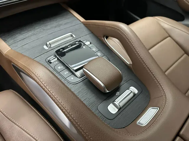 Mercedes-Benz GLS-Class — Фото автомобиля 16