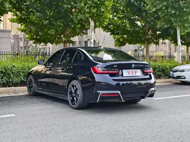 BMW i3 — Фото автомобиля 7