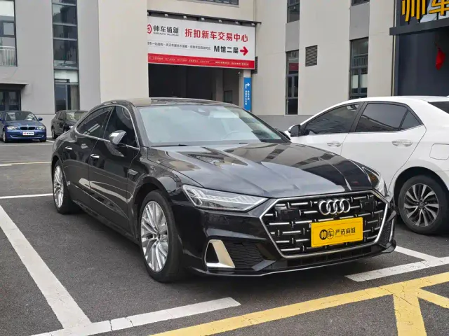 Audi A7L — Фото автомобиля 3