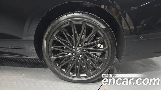 Hyundai Grandeur GN7 — Фото автомобиля 6