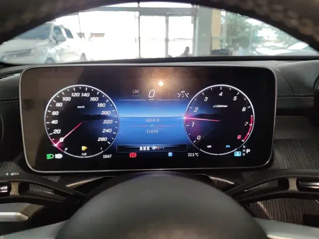 Mercedes-Benz C-Class — Фото автомобиля 11