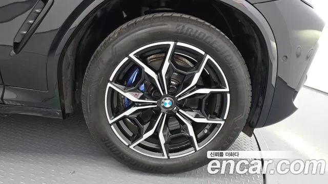 BMW X4 xDrive20i M Sport — Фото автомобиля 4