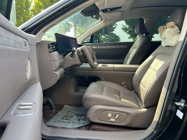 IM Motors LS6 — Фото автомобиля 4