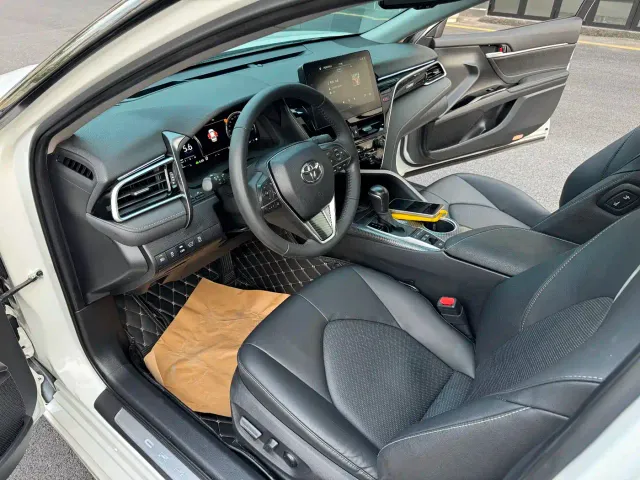 Toyota Camry — Фото автомобиля 10