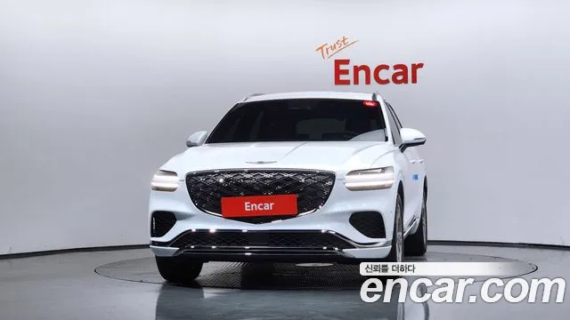 Genesis GV70 2.5T Бензин AWD — Фото автомобиля 2