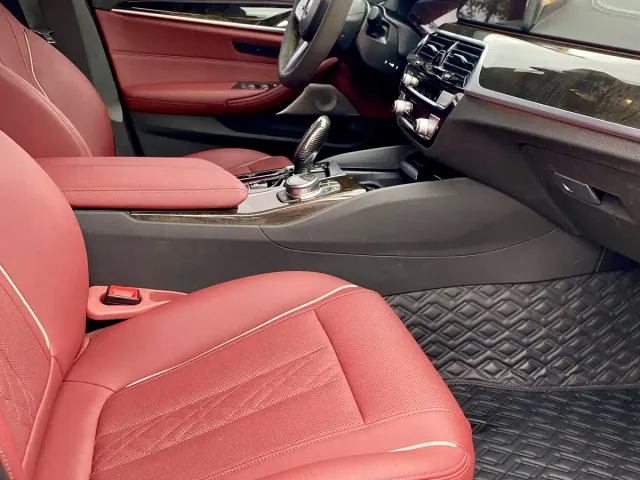 BMW 5 Series — Фото автомобиля 13