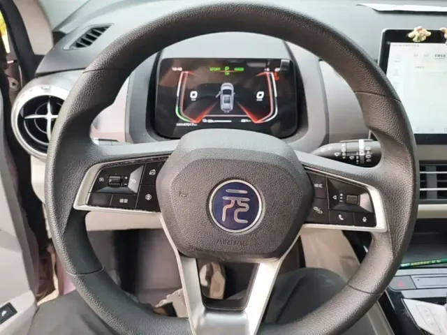 BYD Yuan Pro — Фото автомобиля 10