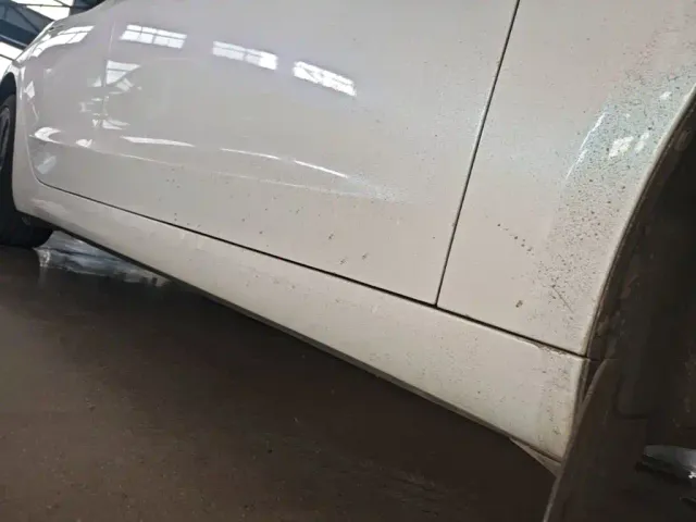 Tesla Model 3 — Фото автомобиля 18