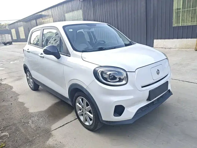 Leapmotor T03 — Фото автомобиля 3