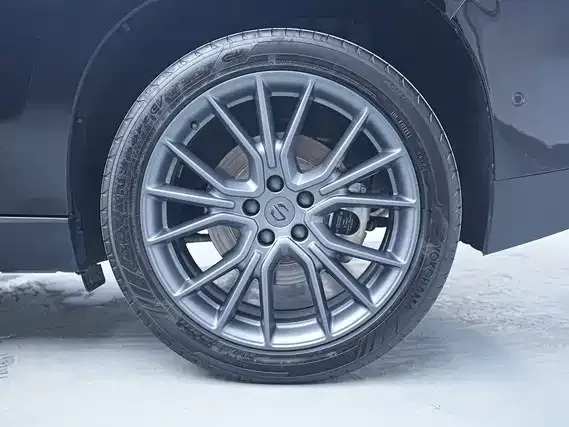Leapmotor C10 — Фото автомобиля 7