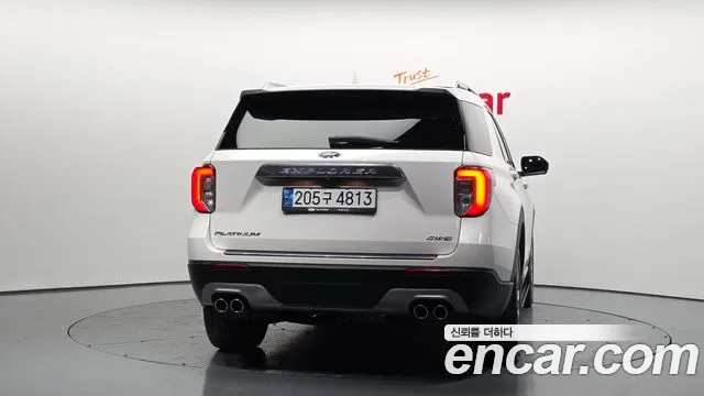 Ford Explorer Explorer 6 поколение 3.0 Platinum 4WD — Фото автомобиля 4