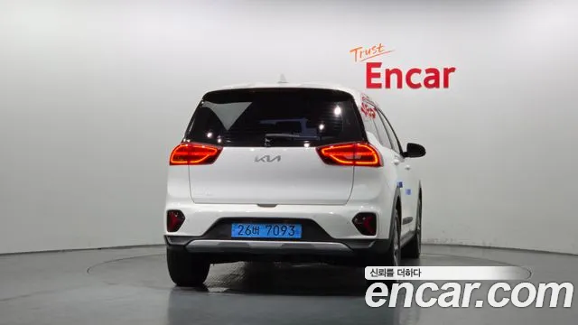 Kia Niro Niro Plus Air — Фото автомобиля 4