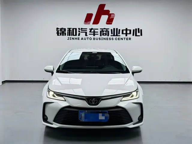Toyota Corolla — Фото автомобиля 2