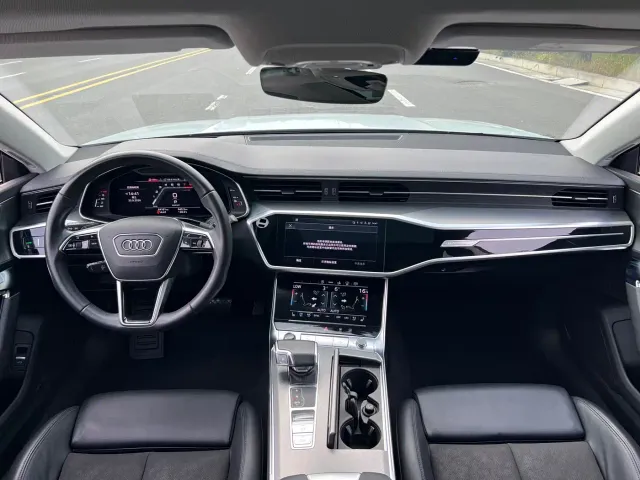 Audi Audi A7 2022 45 TFSI Premium Selection — Фото автомобиля 15