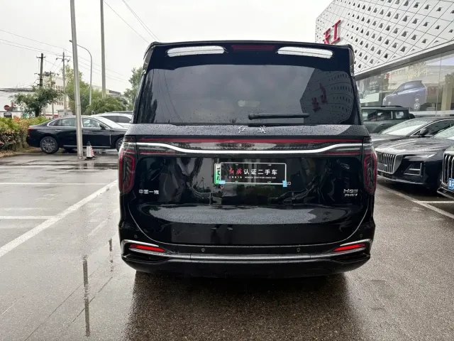 Hongqi HQ9 PHEV — Фото автомобиля 4