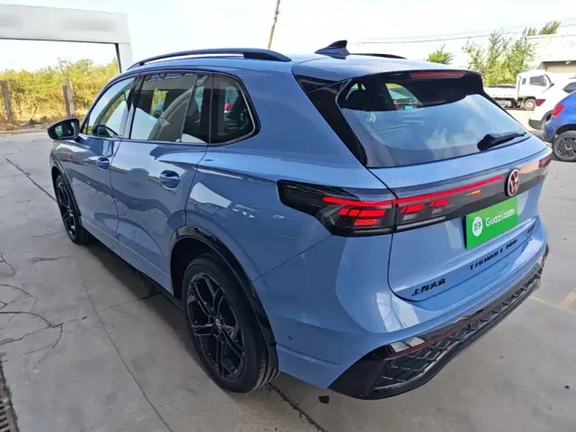 Volkswagen Tiguan L — Фото автомобиля 4