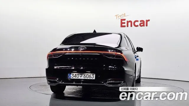 Hyundai Grandeur Grandeur (New) Hybrid — Фото автомобиля 4