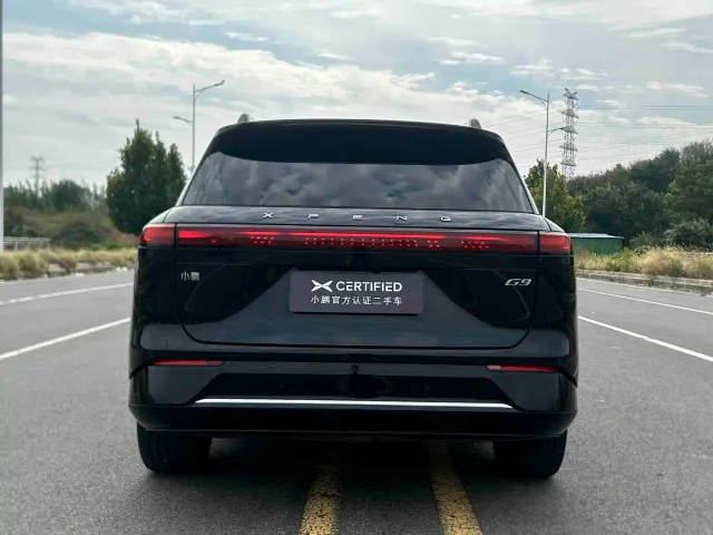 Xpeng G9 — Фото автомобиля 6
