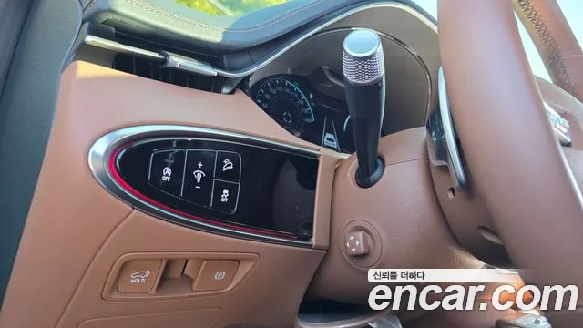 Genesis GV70 — Фото автомобиля 28