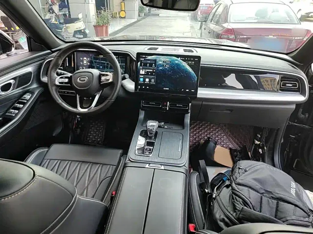 GAC Trumpchi GS8 — Фото автомобиля 9