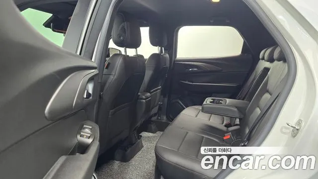 Chevrolet Trailblazer — Фото автомобиля 12