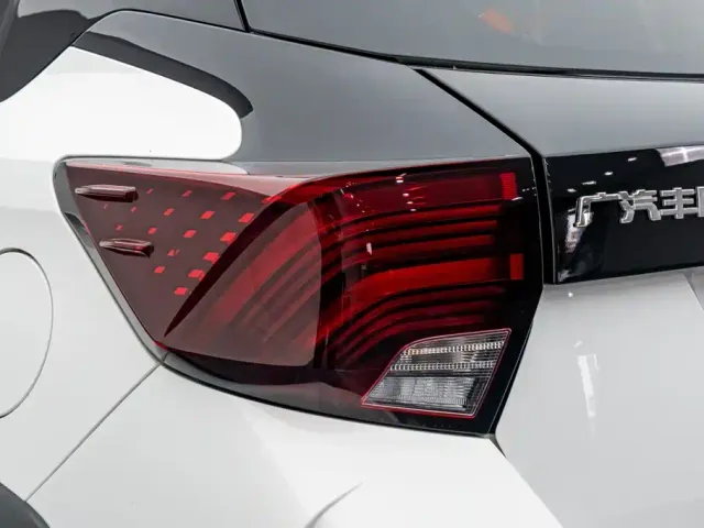 Toyota YARiS L Zhi Xuan — Фото автомобиля 27